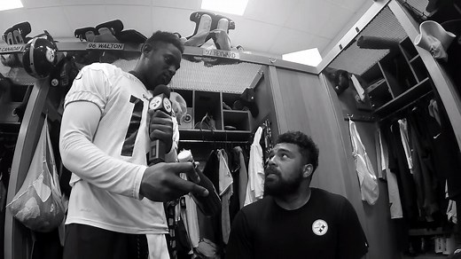 JuJu Smith-Schuster talks to his teammates about playing at Heinz Field and what foods they like with Heinz Ketchup. | Pittsburgh Steelers