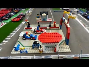 Building LEGO 6381 Car Racing Scene / Motor Speedway (1987)