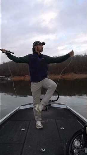 IYKYK… Flyfishing from a bass boat ain’t an easy button. Chasing that MEGA striper on the fly.