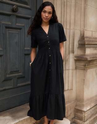 Threadbare Tiered linen blend v neck maxi dress in black | ASOS