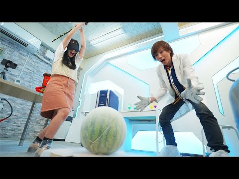 -196℃の液体窒素で凍らせてスイカ割りしたら衝撃の結果に！【市岡元気先生コラボ】