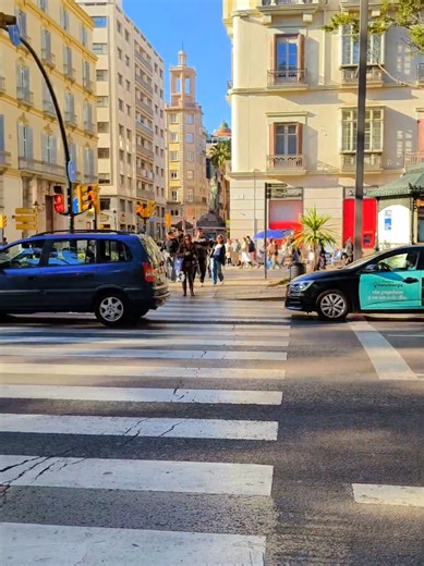 Pesa Pesa💸, Echoes Of Love, Centro Dee Malaga 🇪🇸👀📍 #spain🇪🇸 #foryou #trendingsong #unfreezemyaccount #foryoupageofficiall