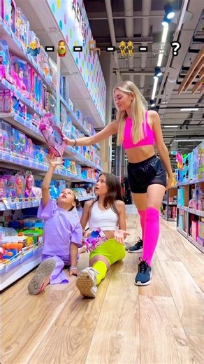 CHOOSE THE BEST ONE ✨#flexibility #familyfirst ‪@_miss_tais_‬ ‪@markchirkin‬ ‪@Belitskay‬