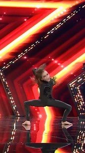 AHHH! The Judges Cannot Believe This Incredible Contortionist! #canadasgottalent #contortionist #gottalent | Viral Feed