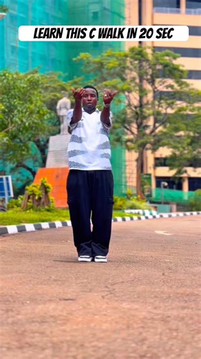 NEVER SKIP A C WALK TUTORIAL #dance#cwalk #youtubeshorts #viralshort#badde #justalitbit