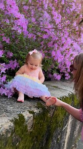 We hope you enjoy this super sweet behind the scenes video from Heidi’s 1 1/2 year session!!!!!! So precious….. I could watch the end over and over again!!!! | Strain Photography