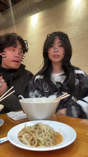 helloooo kittyyy :3@Thomas wu | thomas wu