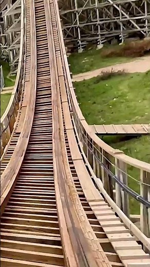 COASTER EXPRESS RCCA Wooden Coaster (Parque Warner Madrid) #rollercoaster #amusementpark