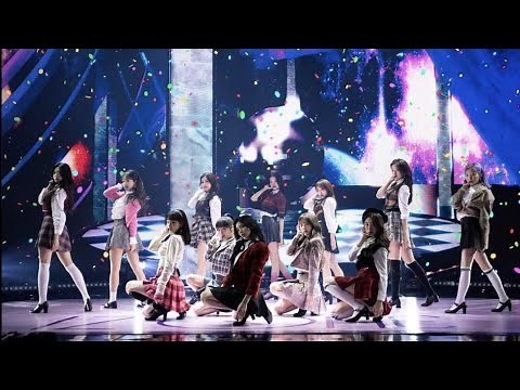 IZ*ONE (아이즈원)- D-D-DANCE (Universe Fan Party)