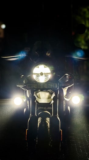 Aswathi Unnikrishnan | Travel on Instagram: "Control the night! 💥 11,600 lumens + 4-level dimmer = total domination after sunset 🔥 From murky hill roads to midnight highway rides, here’s the gear that gives you full control and serious brightness. Rage (Aux-Light): Delivers 11,600 raw lumens per pair — crazy bright. 45 W each and a beam pattern of ~90% spot + 10% flood for long throw and peripheral illumination. IP67 rated for water & dust protection — built tough for adventure. Colour temp: ~