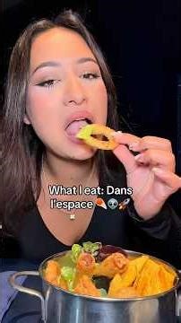 I ate in space ☄️🚀!! #spaceloop @futuroscope invitation