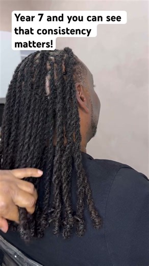 Keeping a consistent loc routine is importance when you are trying to achieve long locs. #haircare