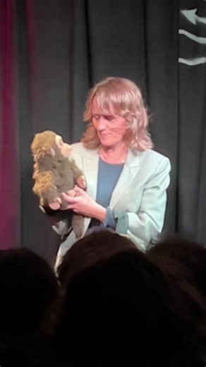 Easy Money 💴 #ninaconti | Nina Conti