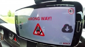 A wrong-way driver on the highway is an enormous traffic hazard. To enhance safety, Bosch makes cars an active part of the internet – one outcome is the wrong-way driver warning. This safety function predictively alerts the mistaken driver by sending him a number of signals. To additionally reduce the risk of collision other endangered road users are warned automatically. | Bosch Global