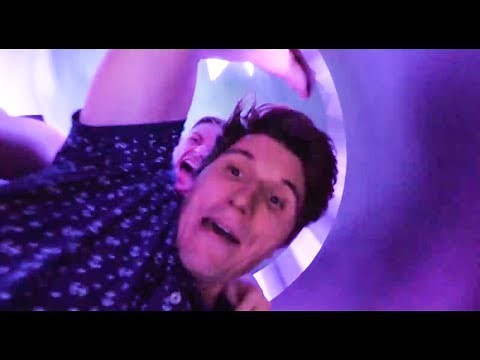 Paluten & Rewi zusammen in der GAMESCOM 2019 Rutsche
