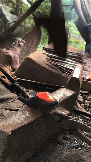 ".BLACKSMITHEONFIREO2 #blacksmith #forge #asmr#smallbusiness