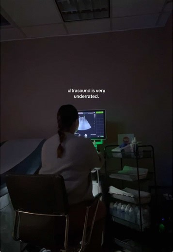 love my little bubble #ultrasoundtech #sonographystudent #ultrasoundstudent #ultrasoundlife #ultrasoundtechnologist #sonography #scrubs