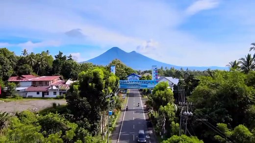 Where about bitung city? Beutiful❤🌊🌴#fypシ #bitungsulawesiutara #bitungpunya #bitung #bitungpride🏝🔥 #fyppppppppppppppppppppppp