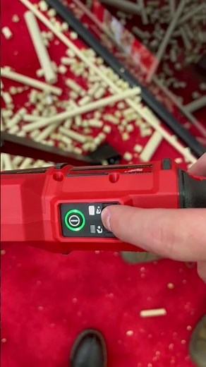 M12™ Brushless Pruning Shears | 2534