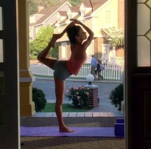 2000s yoga instructor was me in another life #aesthetic #yogainstructor #2000s #fyp #yoga