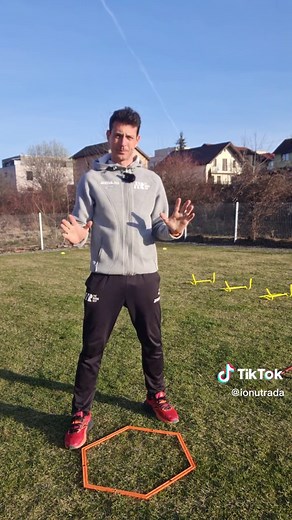 Cum marchezi un jucător cu viteză?🤔⚽️ #vreausajoc #invatapetiktok #TheRadaWay #tiktokromania #ionutrada #fotbal
