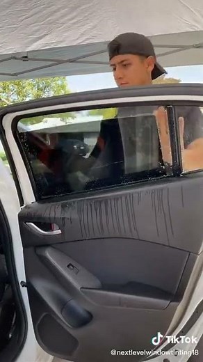 How to window tint a car