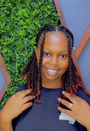 Nywele za Ombre na Spring Twist kwa Uzuri Wako
