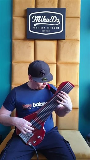 Fretless exercises. FingyBass 22” Fretless. Tuning E std. #mihado #custombass #fingybass