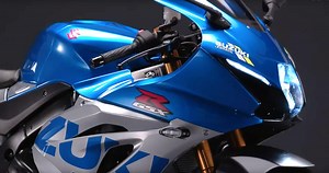 【速報】スズキWEBモーターサイクルショーで「GSX-R1000R」の“特別色”となる「スズキ100周年カラー」が公開中！ MotoGPマシン「GSX-RR」のカラーリングで市販化に期待！ - webオートバイ