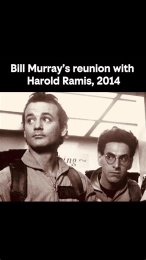 Bill Murray and Harold Ramis: legends behind Ghostbusters, Caddyshack, Groundhog Day... until one film ended their partnership. Creative differences clashed—Ramis wanted pure comedy, Murray pushed deeper meaning. Murray's difficult divorce left him late to set and difficult. Tensions boiled over: Ramis grabbed Murray by the collar and shoved him against a wall. More than 20 years passed with no contact. Then, weeks before Ramis's 2014 death, Murray arrived unannounced at 7 a.m. in Chicago with d
