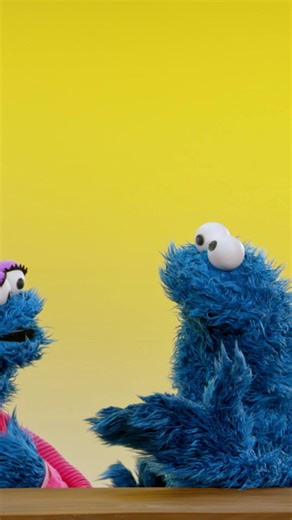 Yes, chef! 😂 #AbbottHealthyHabits 📺: Elmo's World: Dance Party! on YouTube