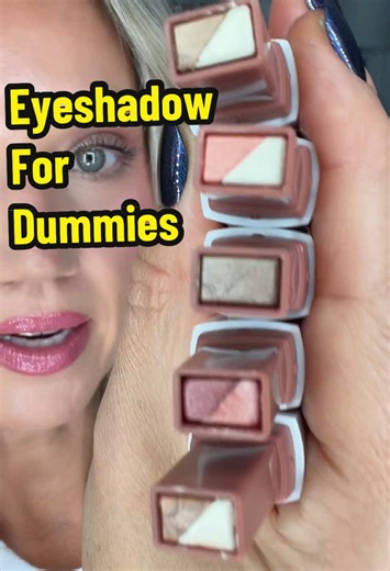 Mind. Blowing. 🤯 #eyeshadow #eyeshadowtutorial #easyeyeshadow | Eye Shadows Tutorials