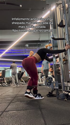 Shirley prazeres on Instagram: "Vamos meninas"