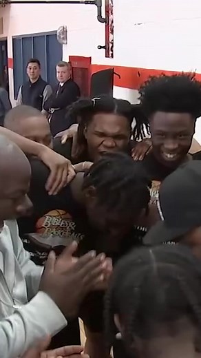 Rikers Island inmates getting second chance thanks to former NFL player's 'Fatherless No More' program #nyc #rikers #inspiring #news #fyp