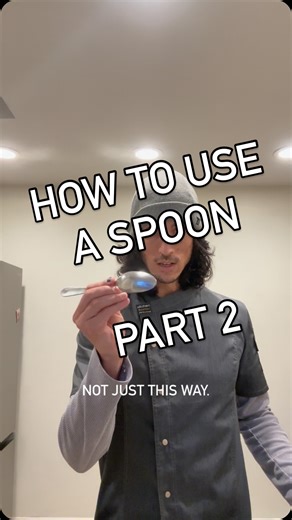 Robbie on Instagram: "Another way you and your kids can use a spoon while cooking #kitchenhack #kitchen #spoon #baking #measuring #stem #kidscooking #chef #hack #parents #cooking"