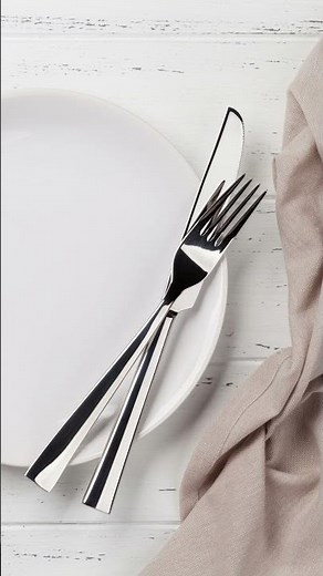 Fork scratching plate sound | EARRAPE | Annoying sound #shorts