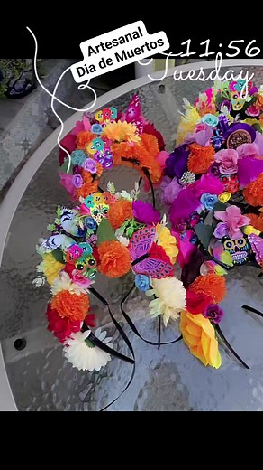 Diseños Especiales Dia de Muertos Desde 10 pzas PRECIOS MAYOREO: Diademas $175 Gorras $165 Semanarios $145 Fabricamos y enviamos desde Guadalajara... Solicite informes al whatsapp 3331573407 o darle click al link: https://api.whatsapp.com/send?phone=523331573407&text=HOLA, SOLICITO INFORMES ARTESANALMUERTOS Solo venta de mayoreo Envios con Estafeta Pagos: Bancomer y Oxxo #Creacionart #Guanajuato #Sonora #Pachuca #Puebla #León #Veracruz #Jalisco #Usa #UnitedStates #moda #Michoacan #QuintanaRoo #C