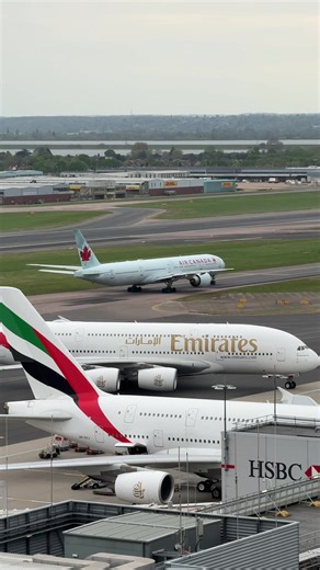 Exploring Busy Heathrow Airport: Aaviation Enthusiast's Guide