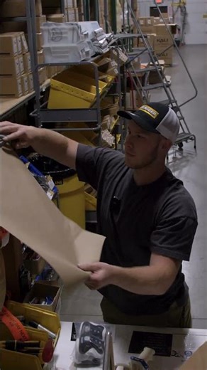 Let's pack a Strider Bike Builder Order!