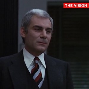 Gian Maria Volonté, in questo monologo di “Sbatti il mostro in prima pagina”, mostra come i giornali manipolano le emozioni dei propri lettori. Il film è un capolavoro del 1972, ma potrebbe tranquillamente parlare del giornalismo di oggi. | The Vision