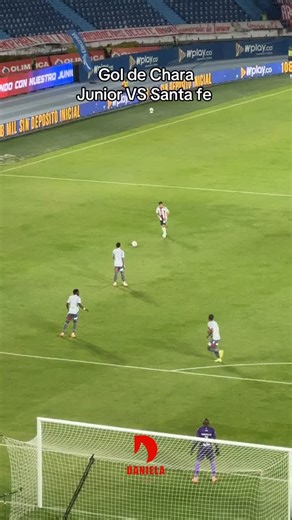 49 reactions | Cabezazo de Chara Junior vs Santa fe #Junior #juniordebarranquilla #JuniorManda #vamosjunior #WeAreSharks #barranquilla #futbol #ligabetplay #camisasdefutbol #LigaBetPlay #eternocampeon #teo #TeofiloGutierrez #enamorado #gol #penalti #titirodriguez #juniortupapa #estadiometropolitano #LigaBetPlay #titirodriguez #gol #TeofiloGutierrez #futbolcolombiano #bogota #santafe | Daniela Vlogger | Facebook