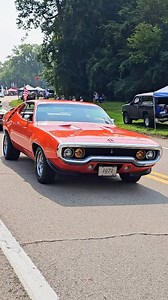 188K views · 4.9K reactions | 1971 Plymouth Road Runner Classic Car Drive By Engine Sound Cruisin' Hines 2024 | Casey Faitel | Facebook