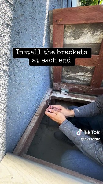 🧰 🛠️ #diy #crawlspace #struts #gasstrut #outdoor #outside #home #tooltime #choresinthishouse #fix #easy #homeimprovement #ryobi @RYOBI Tools USA