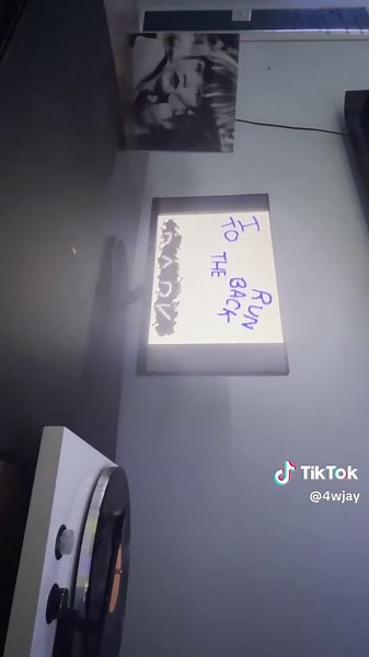 DRACULA ANIMATION #tameimpala #animation #flipnote | dracula