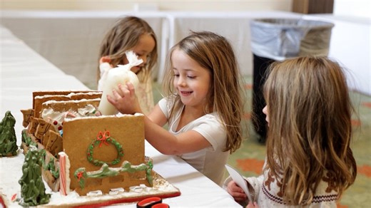 Gingerbread Houses at the Omni Grove Park Inn | North Carolina Weekend