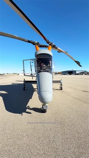 How do those blades not hit each other? Special Thanks @tyler.burrows for showing us his AMAZING machine! #MechanicalDesign #Kaman #Chopper #Math | David Alan Arnold