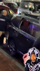 I thought that guy was a security guard 💂💭 😁 #funnymoments #fblifestyle | Sims Demetrius Matthew