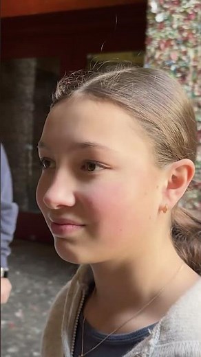 We visited the FAMOUS GUM WALL! 🤢