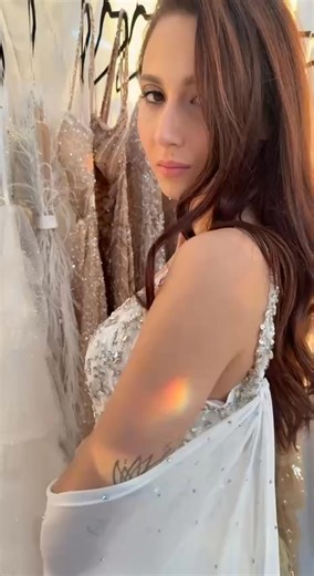 High End Designer Dresses in sizes for every body and prices for every budget! | NewYorkDress.com