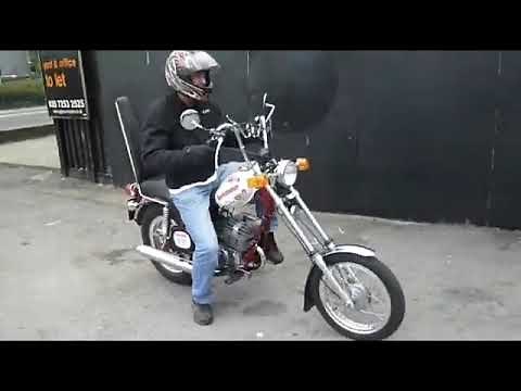 Fantic Chopper 125 start-up - crazy man!!